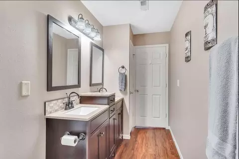 Bath - 545 Valley View Rd #101, Branson, MO 65616 photo 5 of 6