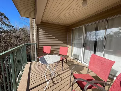 Exterior - 545 Valley View Rd #101, Branson, MO 65616 photo 3 of 8