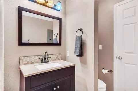 Bath - 545 Valley View Rd #101, Branson, MO 65616 photo 3 of 6