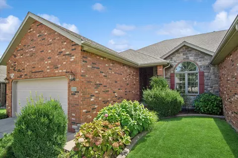 2400 W Deerbrooke Trl, Ozark, MO 65721 photo 5
