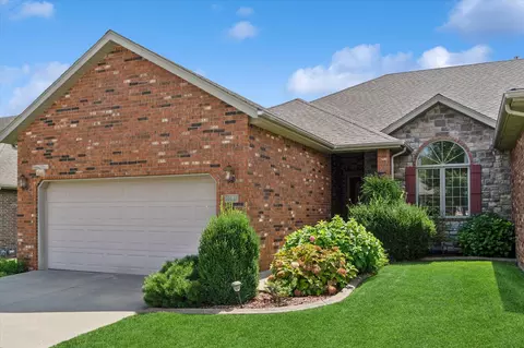 2400 W Deerbrooke Trl, Ozark, MO 65721 photo 3