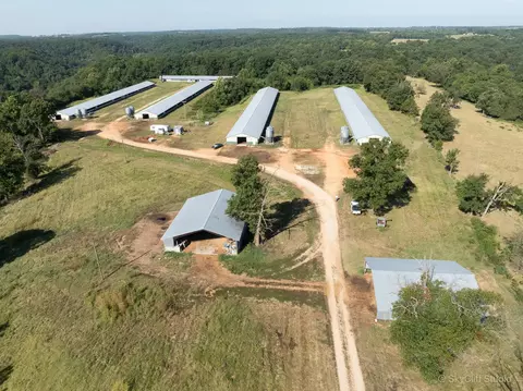 23992 Fr 1085, Seligman, MO 65745