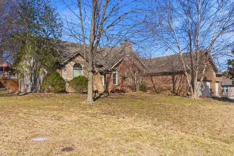 2069 Preakness Dr, Nixa, MO 65714 photo 2