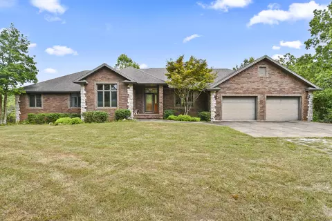 1602 Equestrian Rd, Ozark, MO 65721