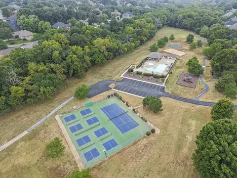 5393 S Newton Ave, Springfield, MO 65810 photo 11