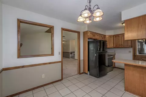 3139 W Village Ln, Springfield, MO 65807 photo 9