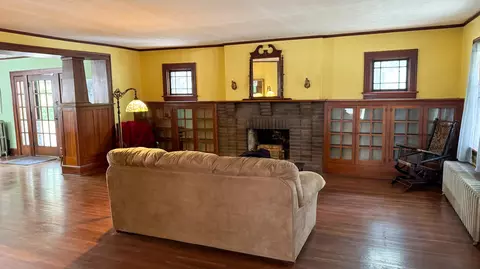 713 S Kickapoo Ave, Springfield, MO 65804 photo 5