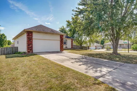 4060 W Ridgeview St, Battlefield, MO 65619 photo 3