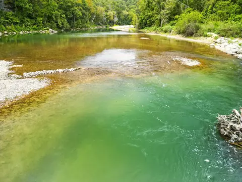 838 Alpha Dr, Brixey, MO 65618