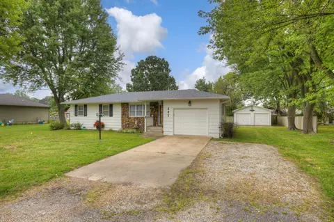 121 Circle Dr, Monett, MO 65708 photo 3