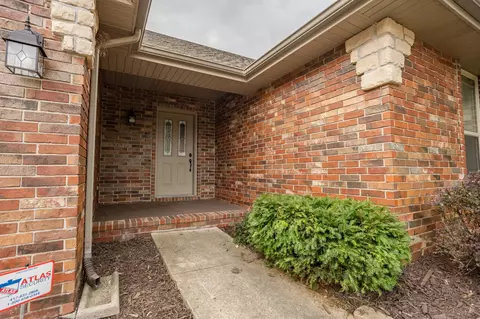 1304 W Maplewood St, Springfield, MO 65807 photo 5