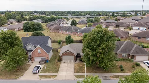 1304 W Maplewood St, Springfield, MO 65807 photo 25