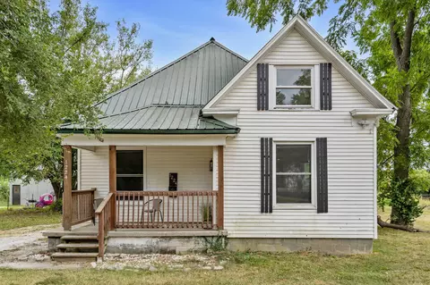1224 W Webster St, Springfield, MO 65802 photo 1