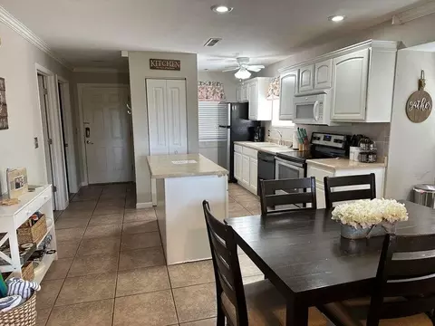 Kitchen - 38 Lantern Bay Ln #1, Branson, MO 65616 photo 3 of 3