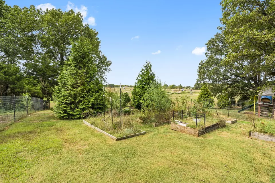 Exterior - 107 Lemming Rd, Sparta, MO 65753 photo 7 of 12