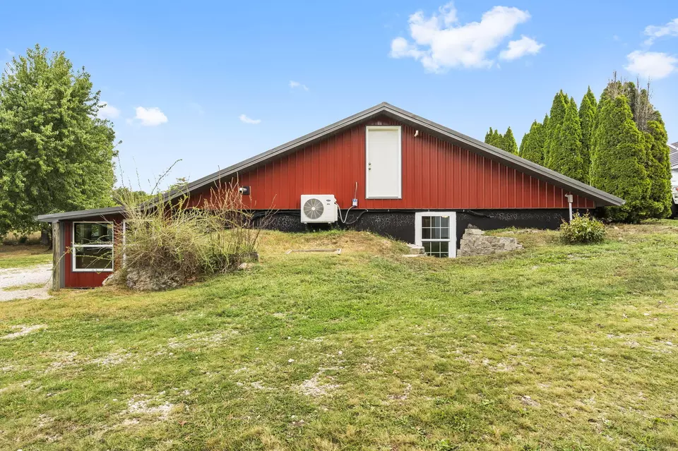 Exterior - 107 Lemming Rd, Sparta, MO 65753 photo 5 of 12