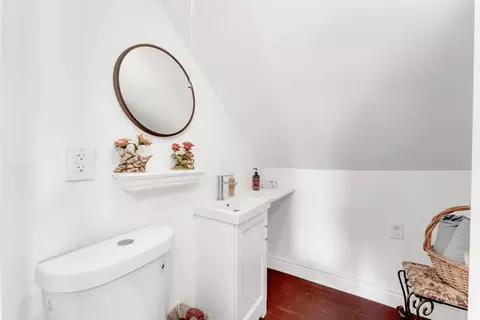 Bath - 1104 N Oak, Buffalo, MO 65622 photo 2 of 2