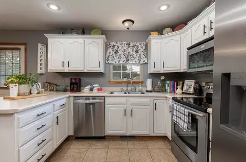 4142 W Watkins St, Springfield, MO 65802 photo 14