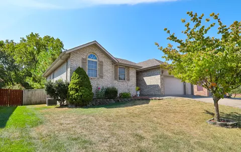 4142 W Watkins St, Springfield, MO 65802 photo 2