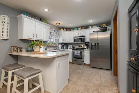 4142 W Watkins St, Springfield, MO 65802 photo 13
