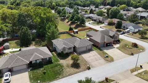 4142 W Watkins St, Springfield, MO 65802 photo 5