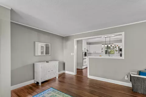 522 S Belcrest Ave, Springfield, MO 65802 photo 8