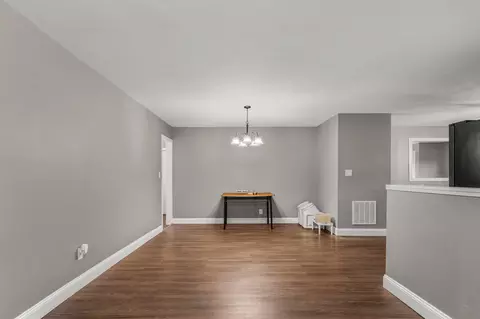 522 S Belcrest Ave, Springfield, MO 65802 photo 12