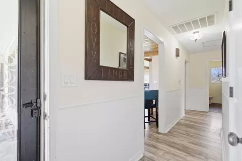 Entry Way - 8954 Lawrence 2226, Monett, MO 65708 photo 2 of 6