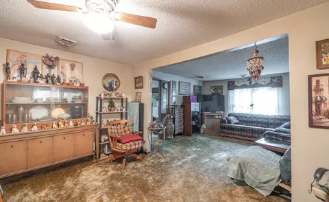 Living - 658 Rr 63, Cabool, MO 65689 photo 2 of 4