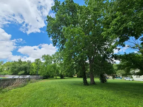 000 E Berkeley St, Springfield, MO 65807 photo 9