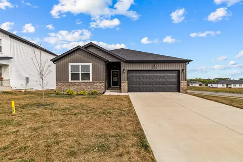 800 Hoffman Hills Blvd, Willard, MO 65781