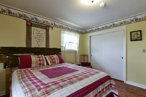 Bedroom - 14228 Us-160, Forsyth, MO 65653 photo 2 of 6