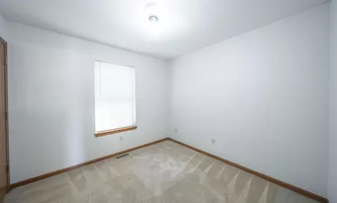 Bedroom - 1628 E Adams St, Springfield, MO 65803 photo 2 of 7