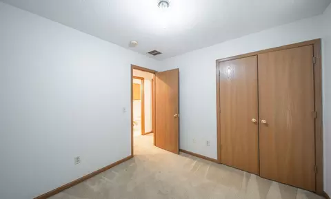Bedroom - 1628 E Adams St, Springfield, MO 65803 photo 3 of 7