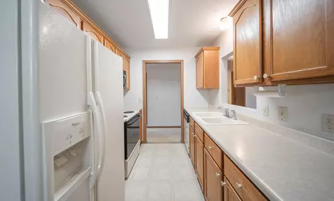 Kitchen - 1628 E Adams St, Springfield, MO 65803 photo 2 of 2