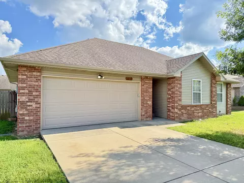 5610 W Sugar Pine Dr, Springfield, MO 65802 photo 4
