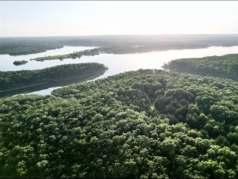 000 Eagles Nest Rd, Pittsburg, MO 65724 photo 4
