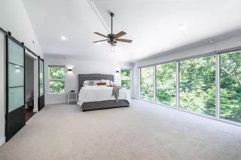 Bedroom - 530 Parnell Dr, Branson, MO 65616 photo 2 of 4