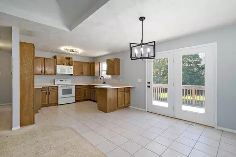 2823 N Washington Ave, Springfield, MO 65803 photo 9