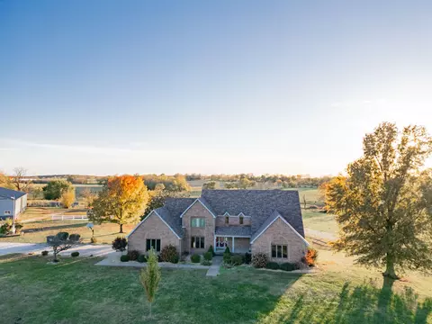 14500 E 1450 Rd, Stockton, MO 65785