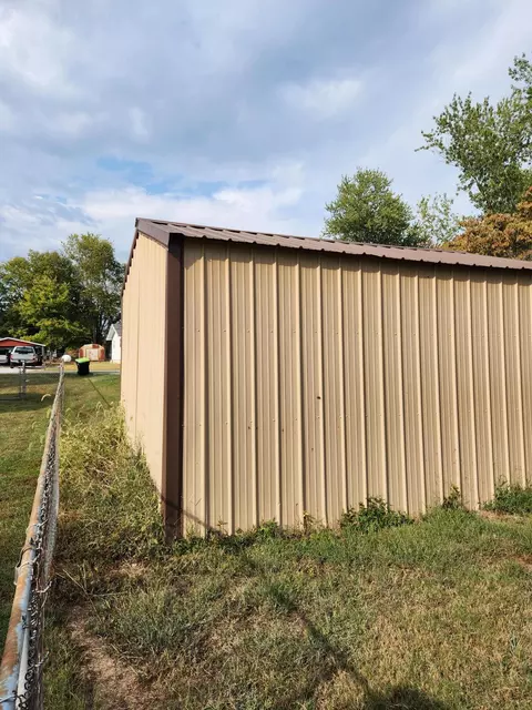 462 Cedar St, Sparta, MO 65753 photo 14
