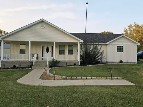 210 E 6th St, Jasper, MO 64755 photo 2