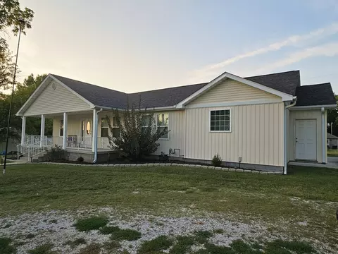 210 E 6th St, Jasper, MO 64755 photo 3