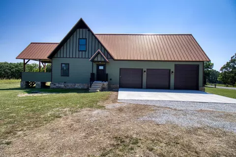 43 Spring Flood Rd, Goodman, MO 64843