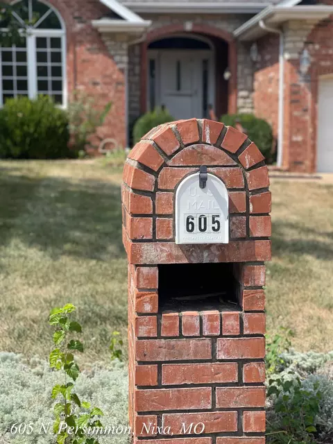 605 N Persimmon Dr, Nixa, MO 65714 photo 4