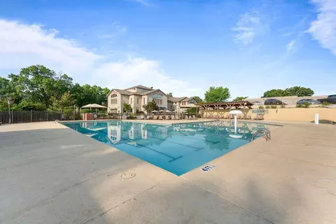 Exterior - 160 Mulligan Dr #4, Branson, MO 65616 photo 7 of 9