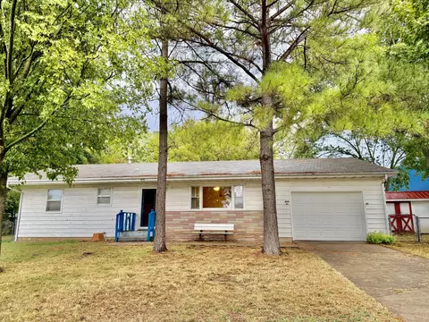 400 S Western St, Marionville, MO 65705