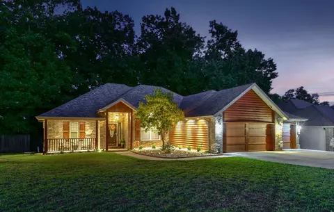 211 Shadow View Dr, Branson, MO 65616