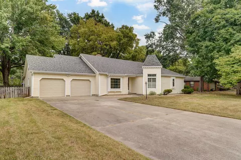 1645 E Camino Alto St, Springfield, MO 65804 photo 3