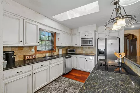 956 Table Rock Cir, Branson, MO 65616 photo 18